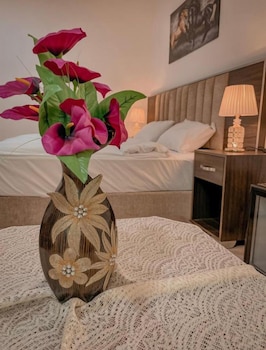 petra jewel luxury hotel