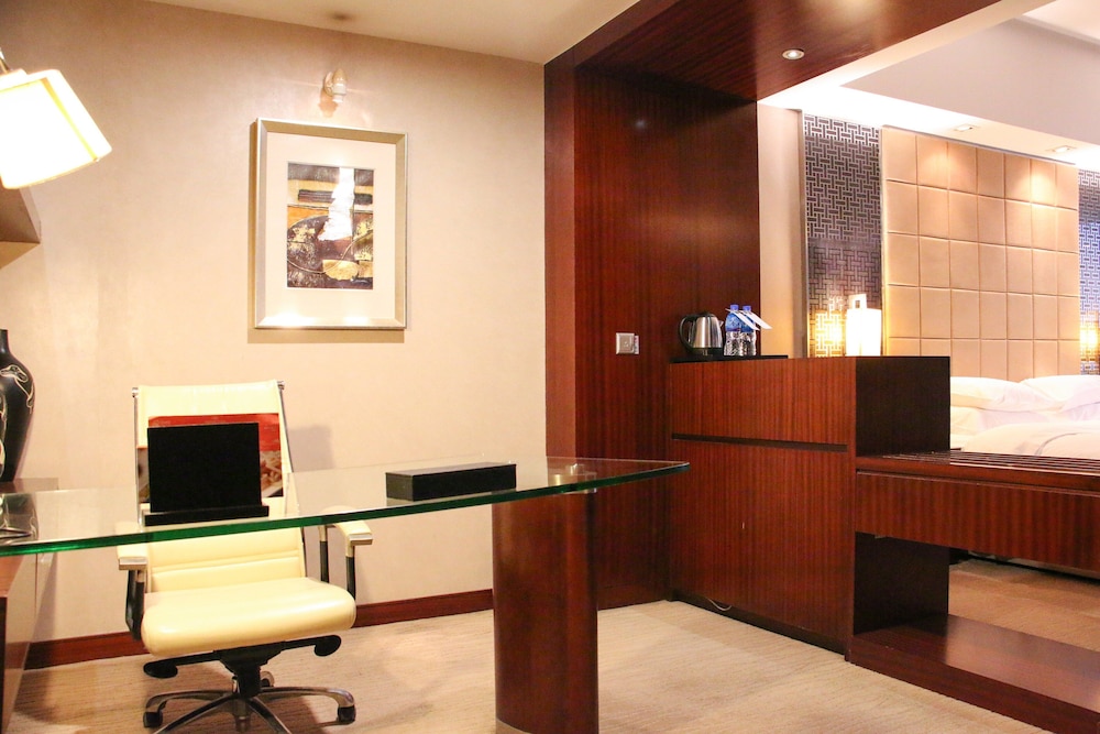 crowne plaza yantai seaview by ihg