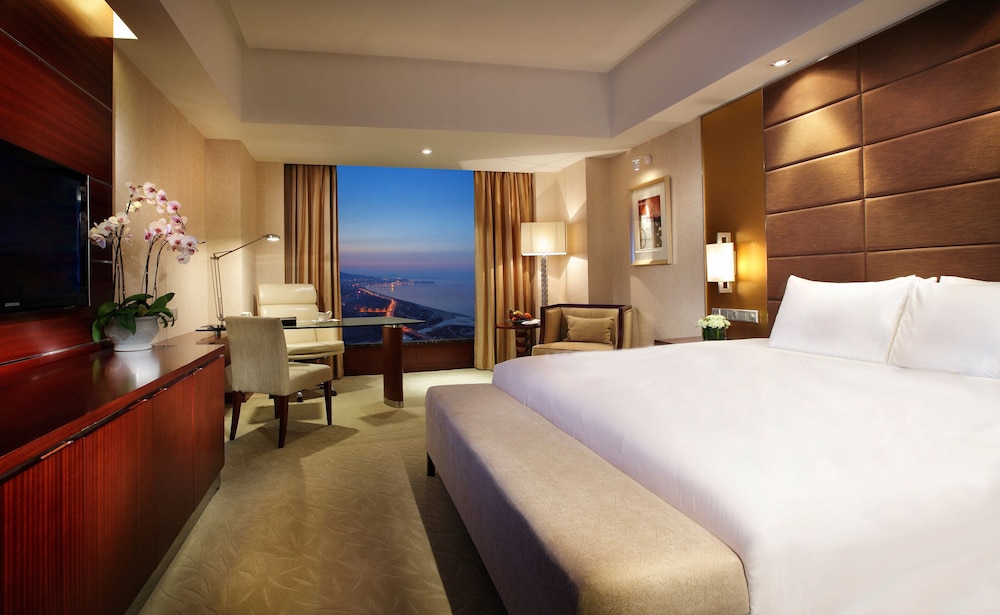 crowne plaza yantai seaview by ihg