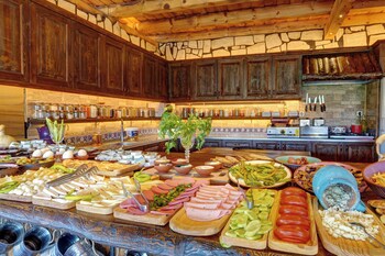 nari ask cave hotel