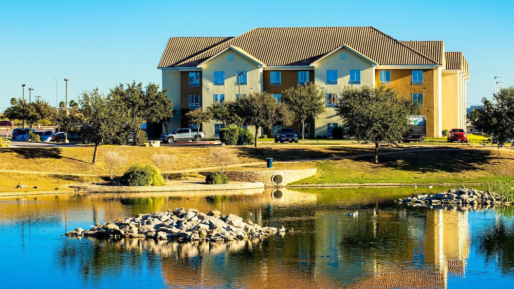 staybridge suites laredo international airport by ihg