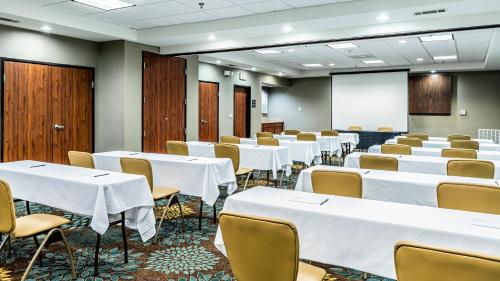 staybridge suites laredo international airport by ihg