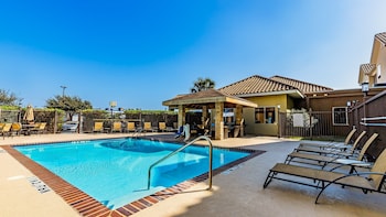 Staybridge Suites Laredo International Airport By Ihg,Webb County>>Laredo,3 star