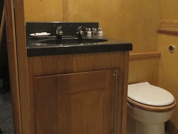 Houseboat Hotels,Sheffield>>Rotherham,3 star