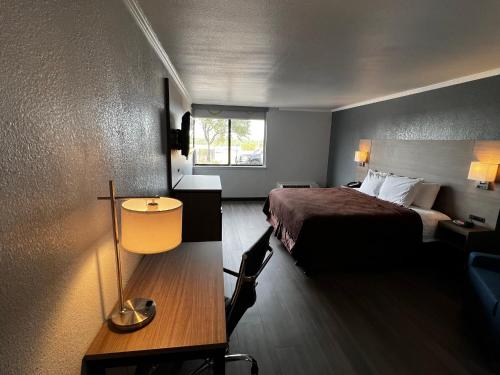 super 8 by wyndham fort worth entertainment district