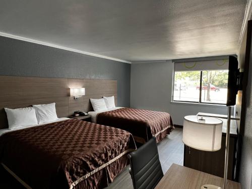 super 8 by wyndham fort worth entertainment district