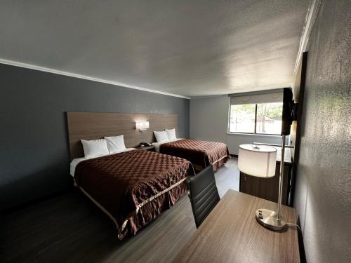 super 8 by wyndham fort worth entertainment district