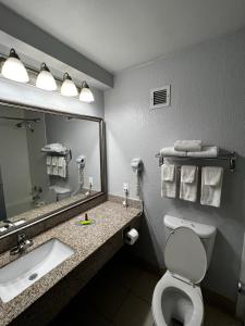 super 8 by wyndham fort worth entertainment district