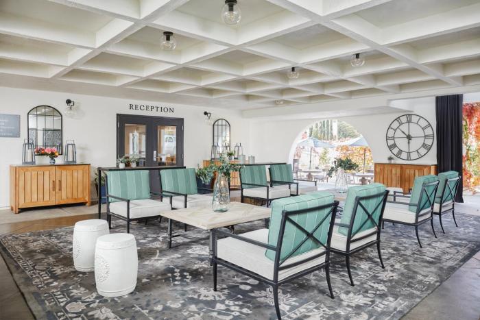 the lodge at healdsburg tapestry collection by hilton