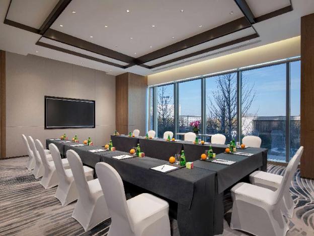 pullman huaian falcon