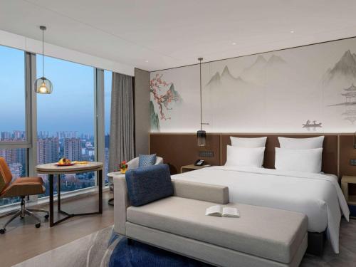 pullman huaian falcon