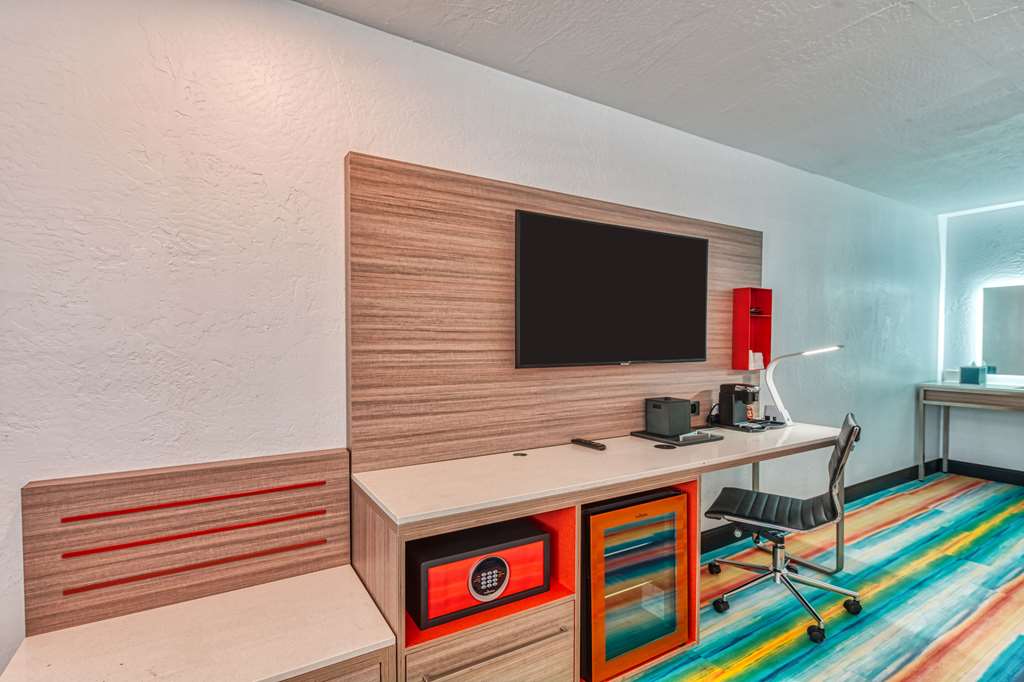 casa via mar inn ascend hotel collection