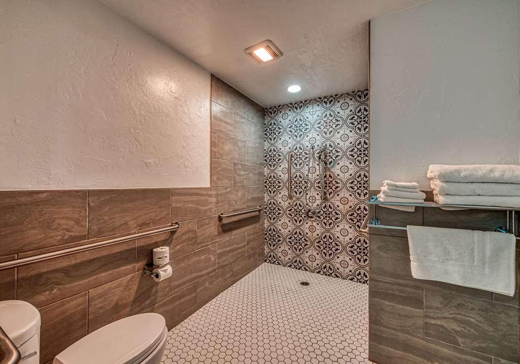 casa via mar inn ascend hotel collection