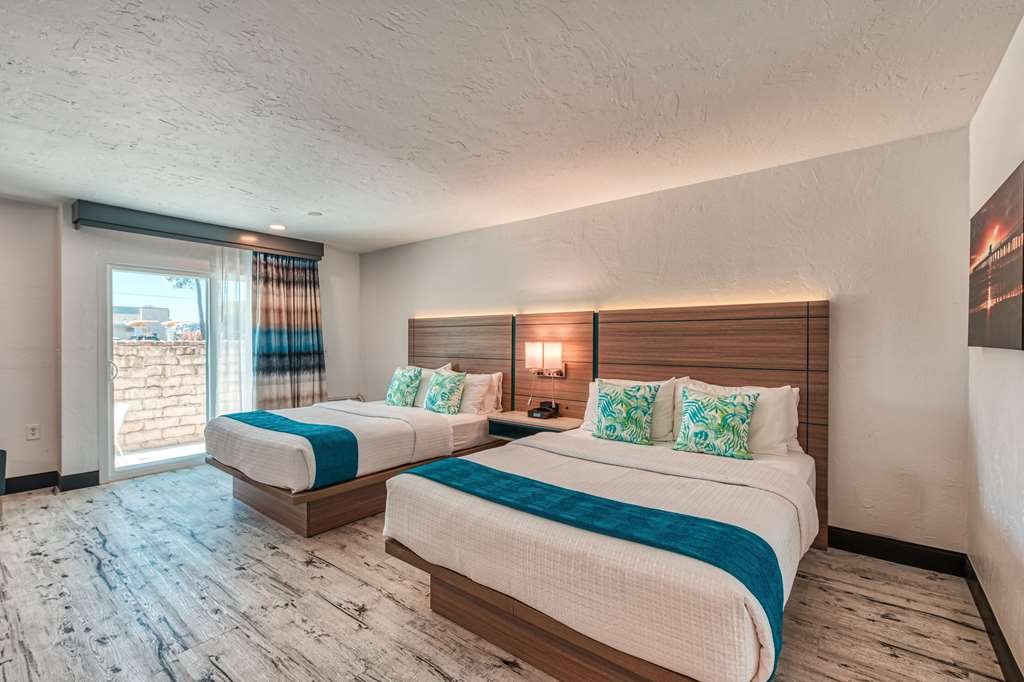 casa via mar inn ascend hotel collection