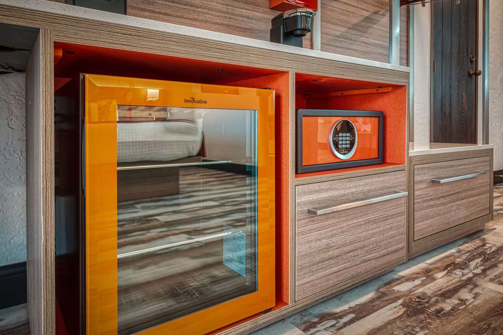 casa via mar inn ascend hotel collection