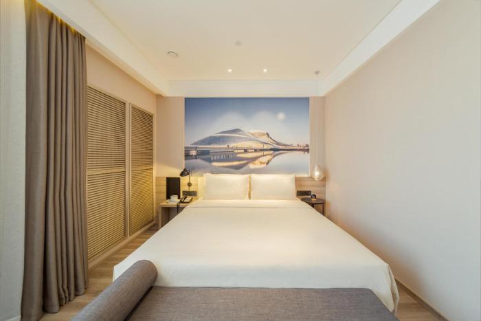 atour hotel conventionand exhibition center nongken harbin