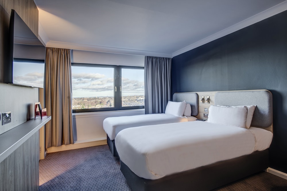 holiday inn express edinburgh city west by ihg