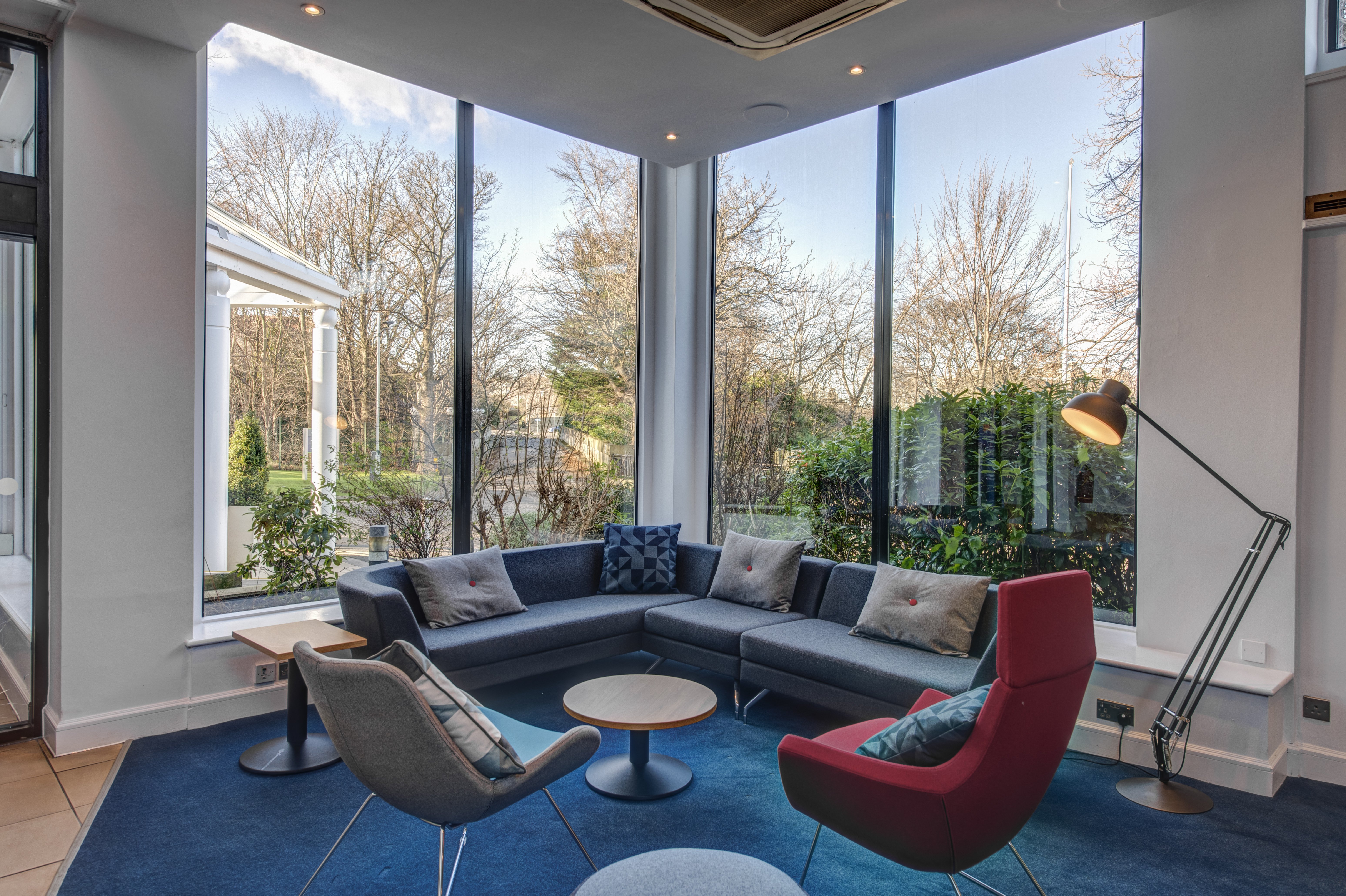 holiday inn express edinburgh city west by ihg