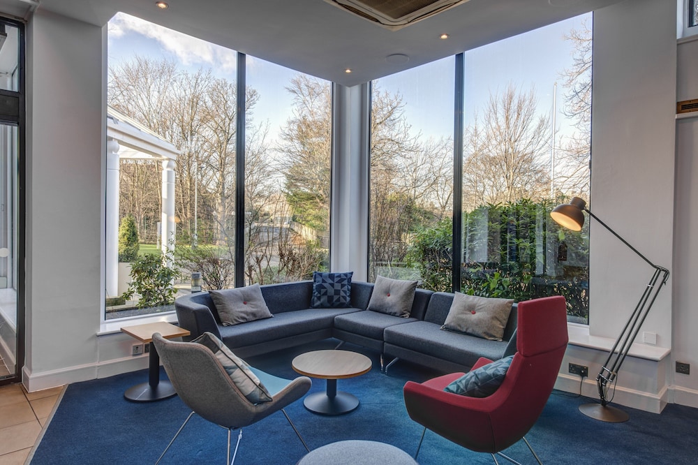 holiday inn express edinburgh city west by ihg