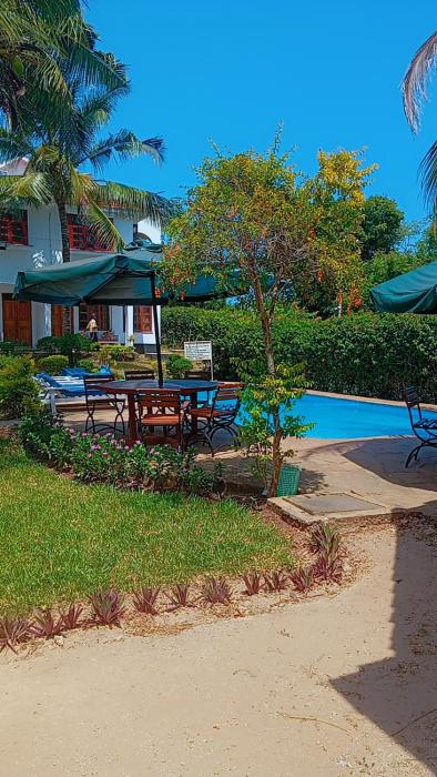 diani breeze villas