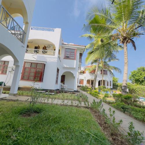 diani breeze villas