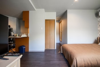 few days condominium