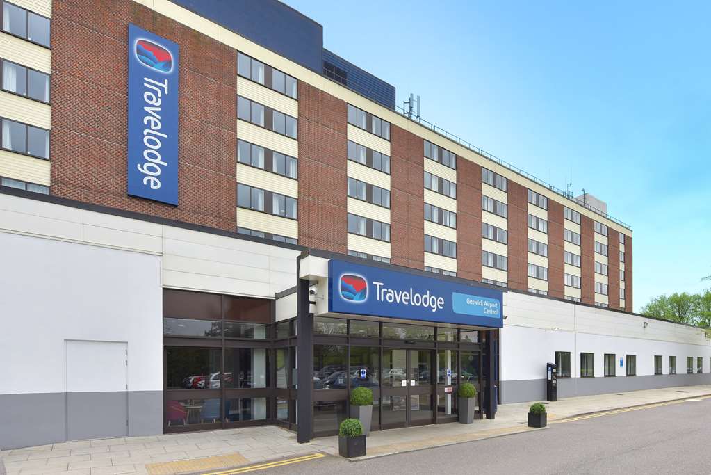 travelodge gatwick airport central