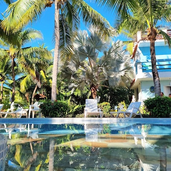 hotel mi paraiso monterrico