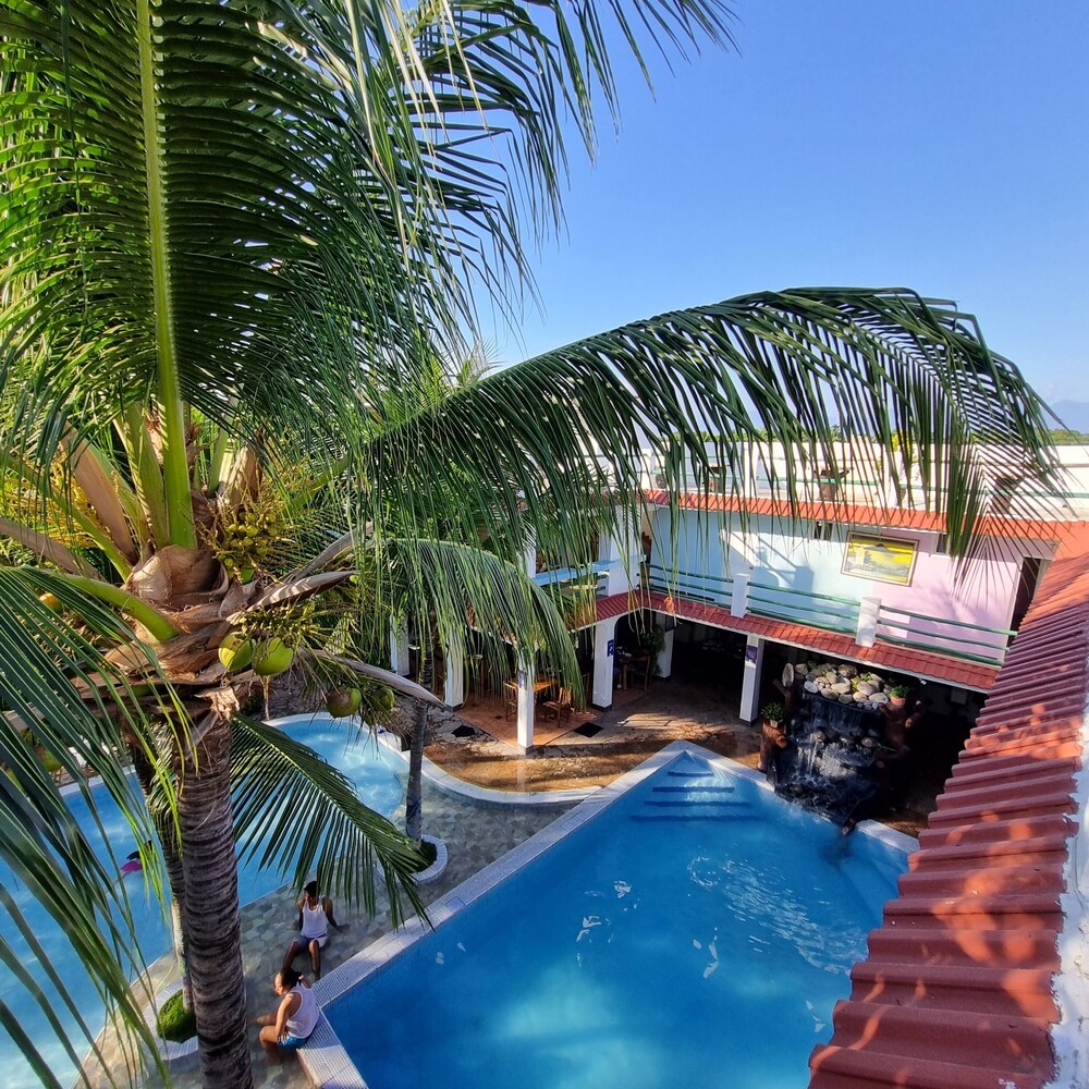 hotel mi paraiso monterrico