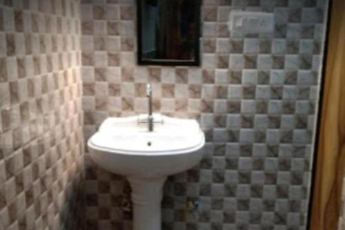 tirath niwas by stayapart