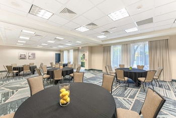 hilton garden inn lax el segundo