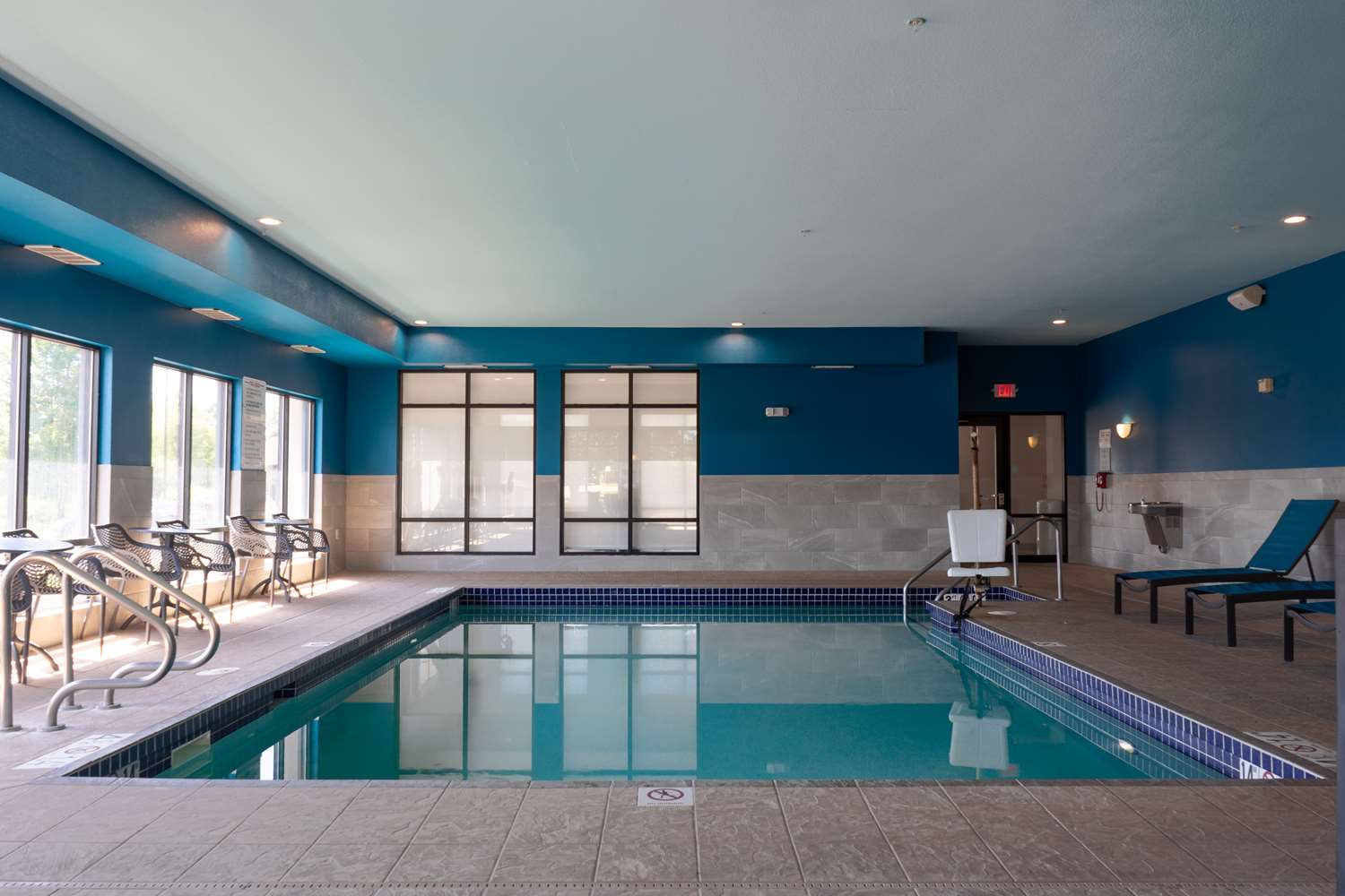 hampton inn elkhorn lake geneva area