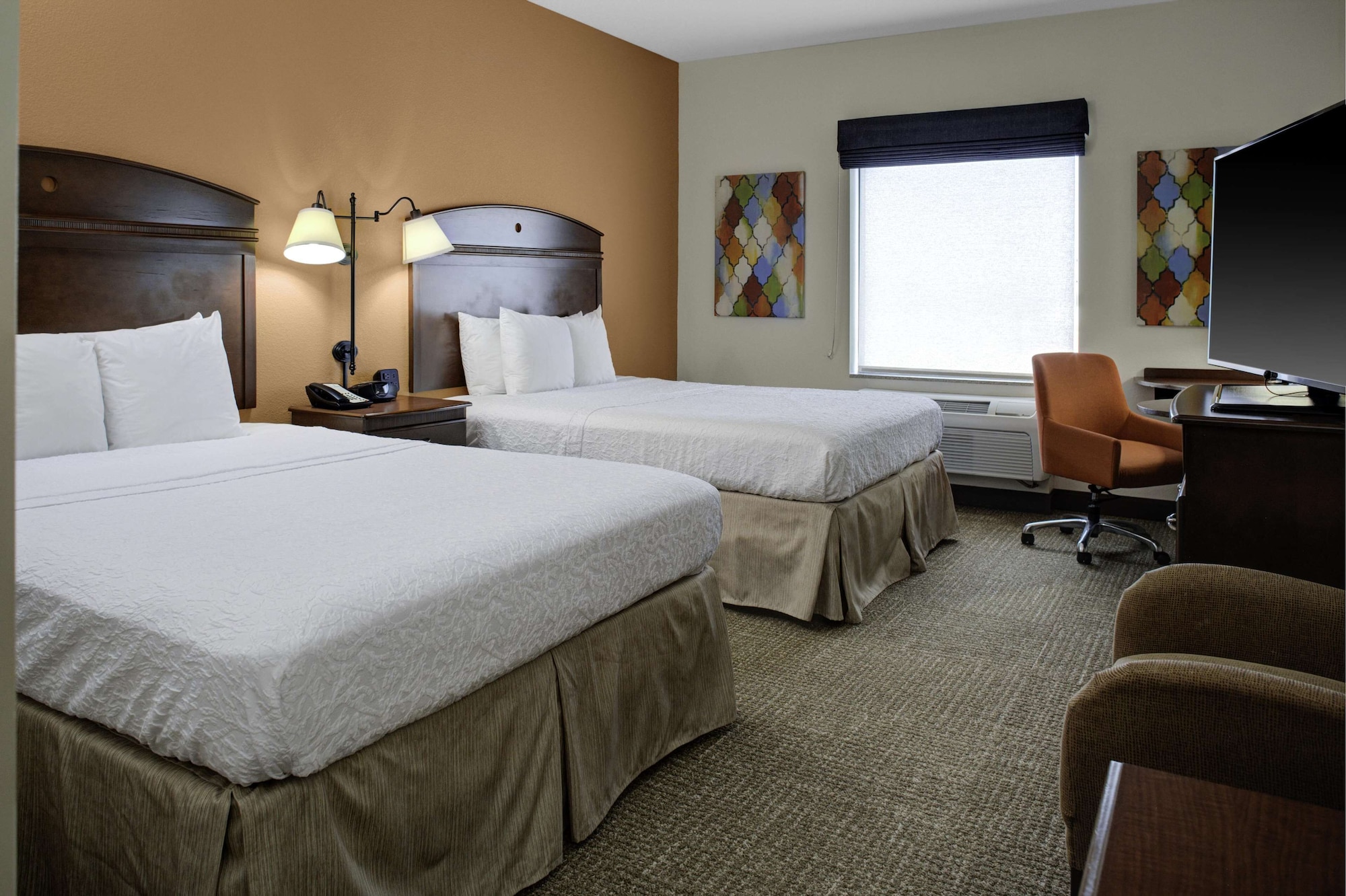 hampton inn elkhorn lake geneva area
