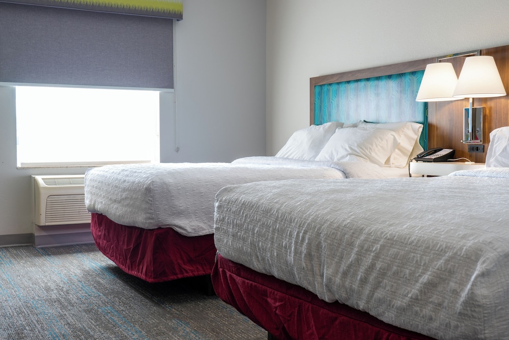 hampton inn elkhorn lake geneva area