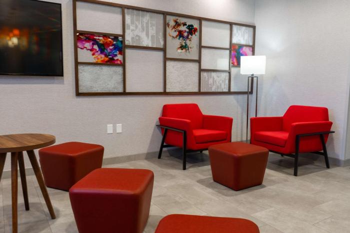 hampton inn elkhorn lake geneva area