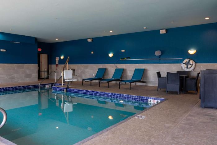 hampton inn elkhorn lake geneva area