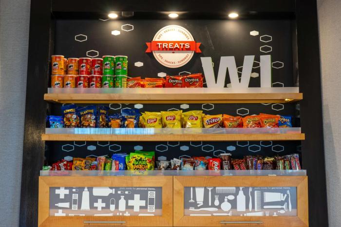 hampton inn elkhorn lake geneva area