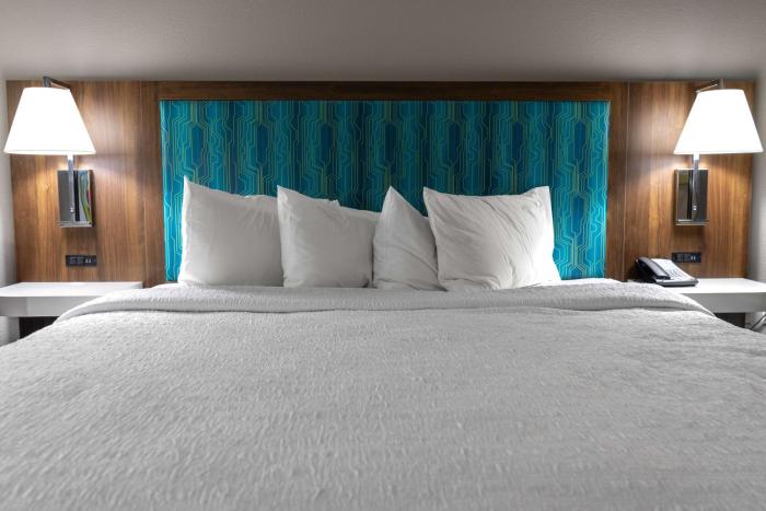 hampton inn elkhorn lake geneva area