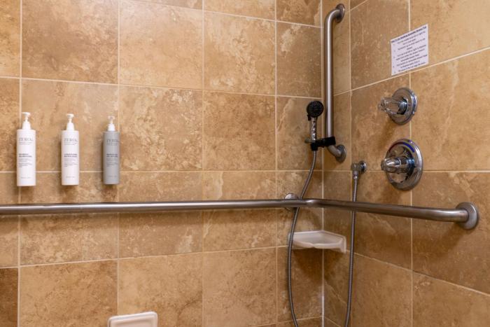 hampton inn elkhorn lake geneva area