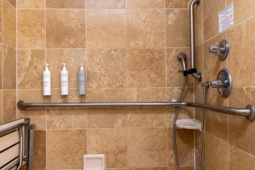 hampton inn elkhorn lake geneva area