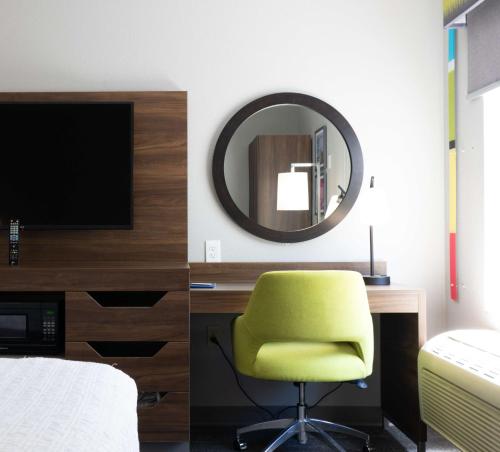 hampton inn elkhorn lake geneva area
