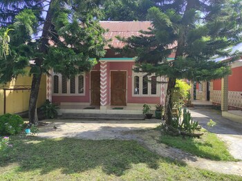 Homocation Boras Homestay,Hatikhuli>>Golaghat,2 star
