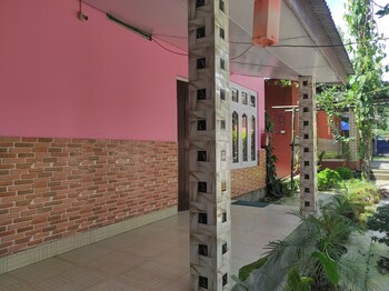 Homocation Boras Homestay,Hatikhuli>>Golaghat,2 star