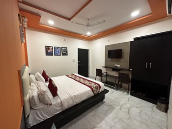 onlystay the aaradhya residency