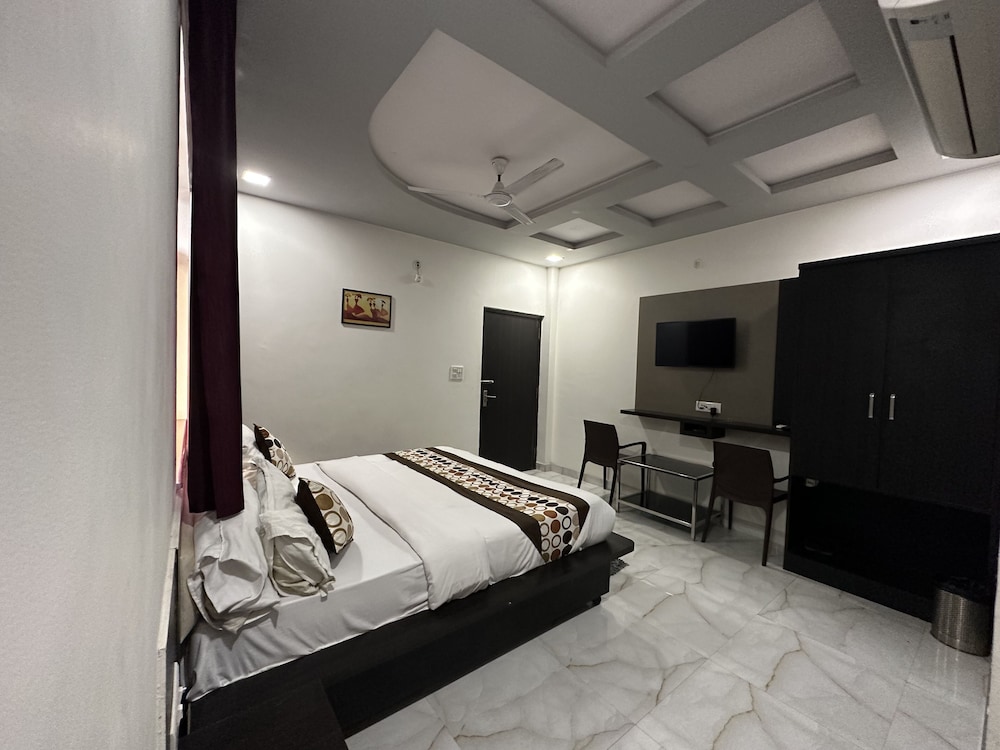 onlystay the aaradhya residency