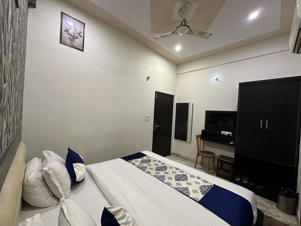 onlystay the aaradhya residency