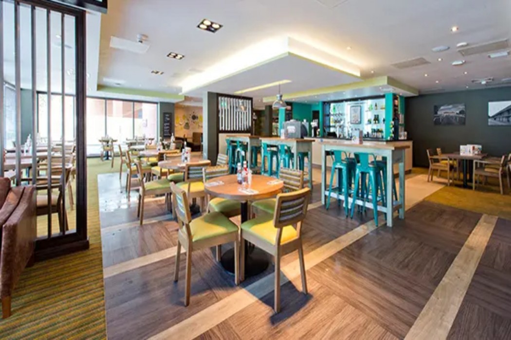 premier inn newbury town centre