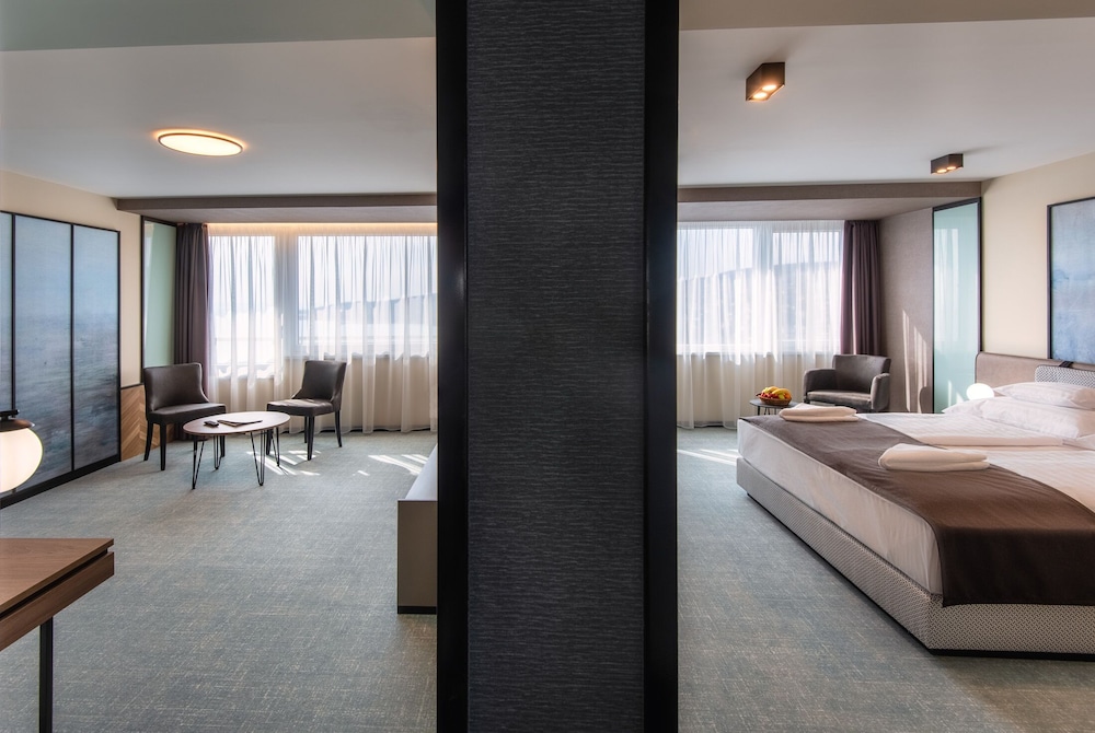 hunguest hotel bal resort