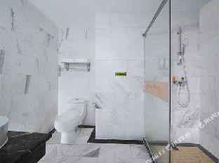jinghong international business hotel