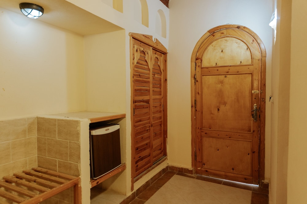 siwa safari paradise hotel